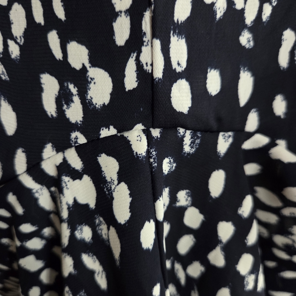 Evereve - Long Sleeve Top - Size XL - Picture 6 of 13